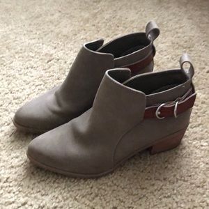 American eagle outfitters booties.  Worn 2x.